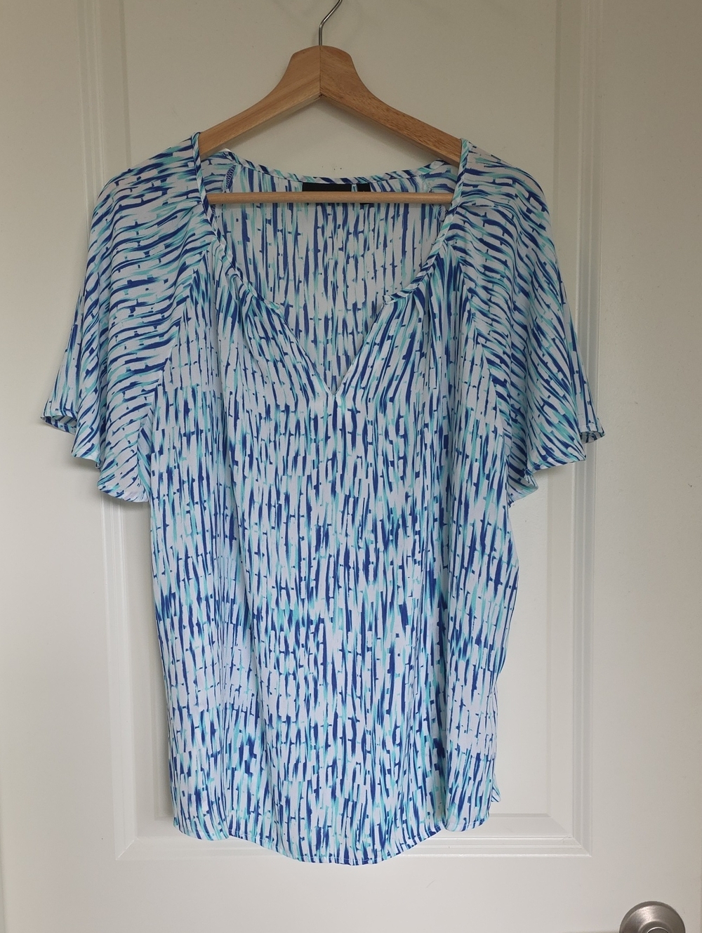 Apt. 9 Blue & Aqua Patterned Flutter-Sleeve Blouse